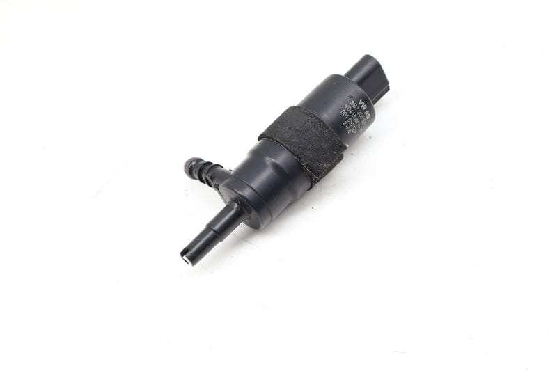Headlight Washer Pump 3B7955681 — Used (SKU 703700)