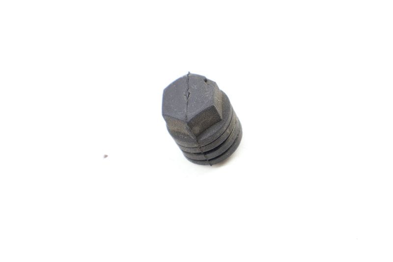 Hood Rubber Bumper / Stop 4B0823481 — Used (SKU 645611)