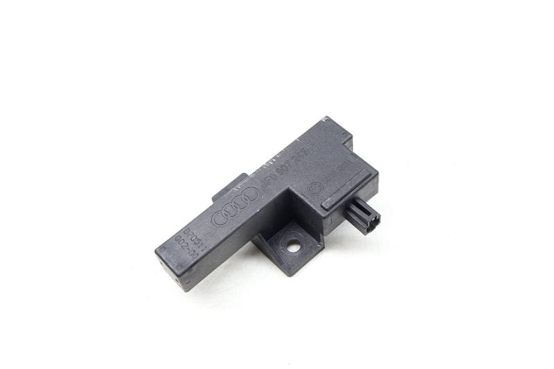 Kessy / Keyless Entry Antenna 4F0907247 — Used (SKU 645541)