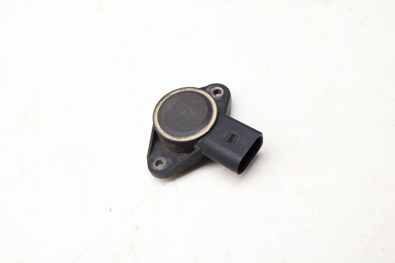 Intake Manifold Sensor / Potentiometer 06E907386 — Used (SKU 645848)