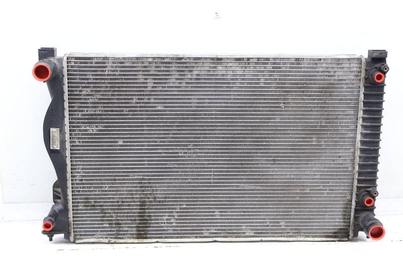 Radiator 4F0121251M — Used (SKU 704002)