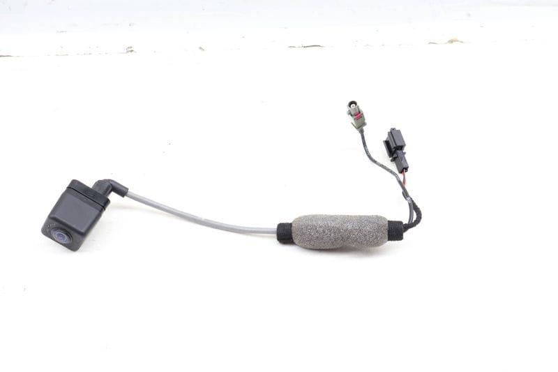 Rear View / Reverse Backup Camera 4L0980551 — Used (SKU 645520)