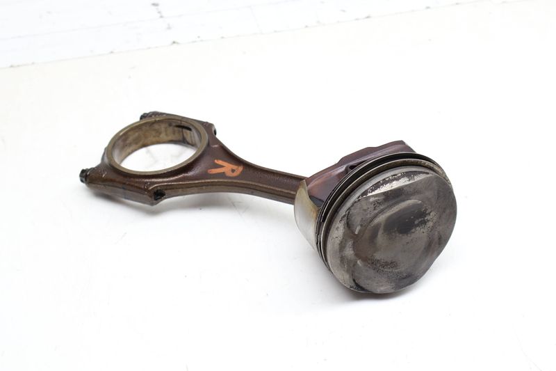 Piston / Connecting Rod 06E107066CK — Used (SKU 703872)