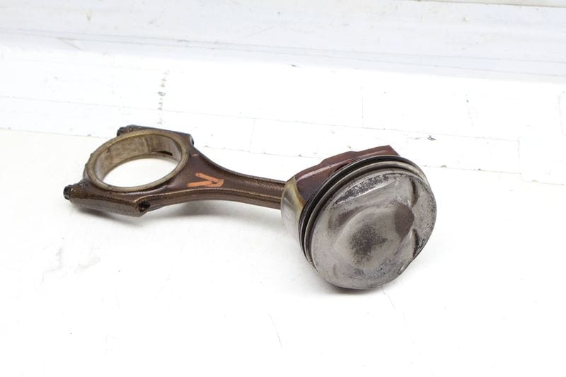 Piston / Connecting Rod 06E107066CK — Used (SKU 703873)