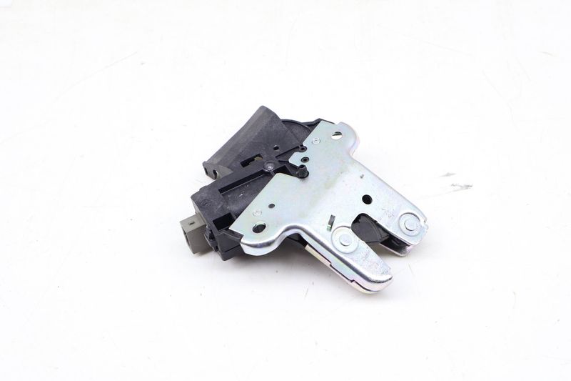 Trunk Latch / Lock 4F5827505D — Used (SKU 703702)