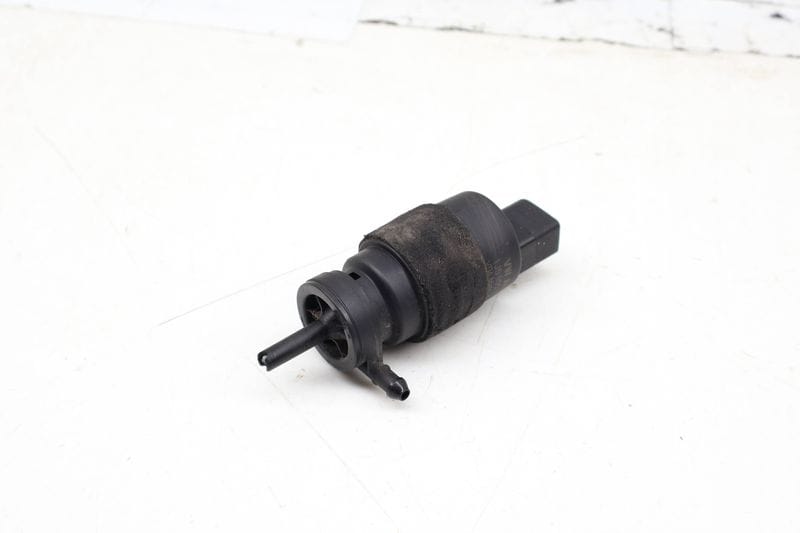 Windshield Washer Pump 1J5955651 — Used (SKU 703698)