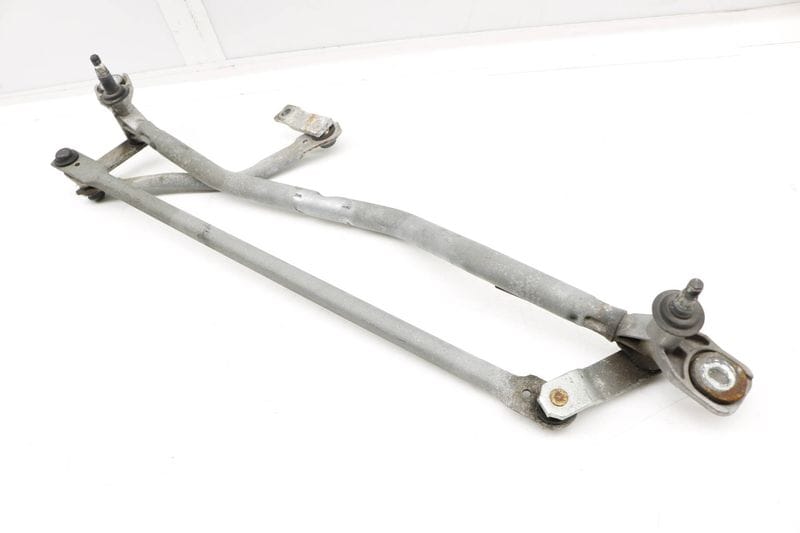 Windshield Wiper Bracket / Transmission 4F1955023J — Used (SKU 324746)