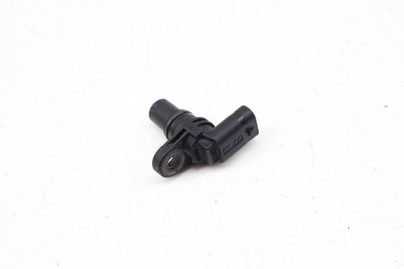Cam / Camshaft Position Sensor 07L905163A — Used (SKU 684674)