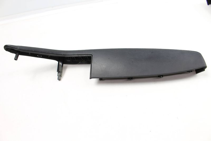 Door Panel Pull / Armrest 4E0867173A — Used (SKU 216844)