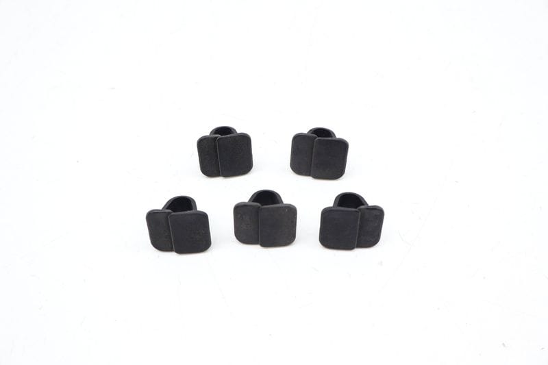 Hood Insulation / Sound Blanket Clip Set (5) 8E0863727A — Used (SKU 684734)