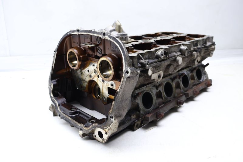 Engine Cylinder Head 079103064CE — Used (SKU 684729)