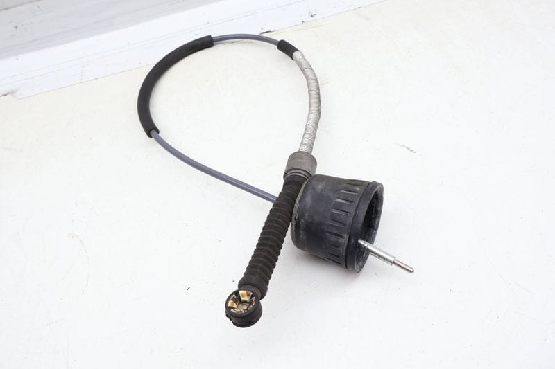 Shift / Shifter Linkage Cable 4E0713265AE — Used (SKU 684485)