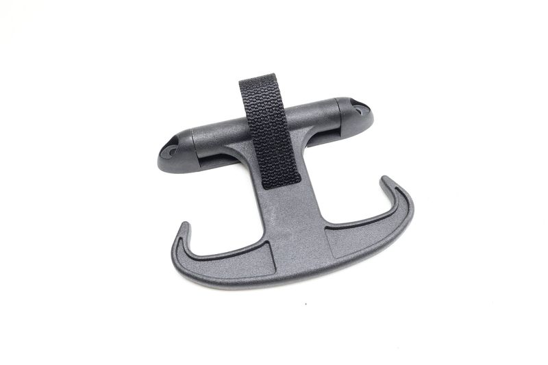 Trunk Cargo Hook / Hanger 6Y5867615 — Used (SKU 684322)
