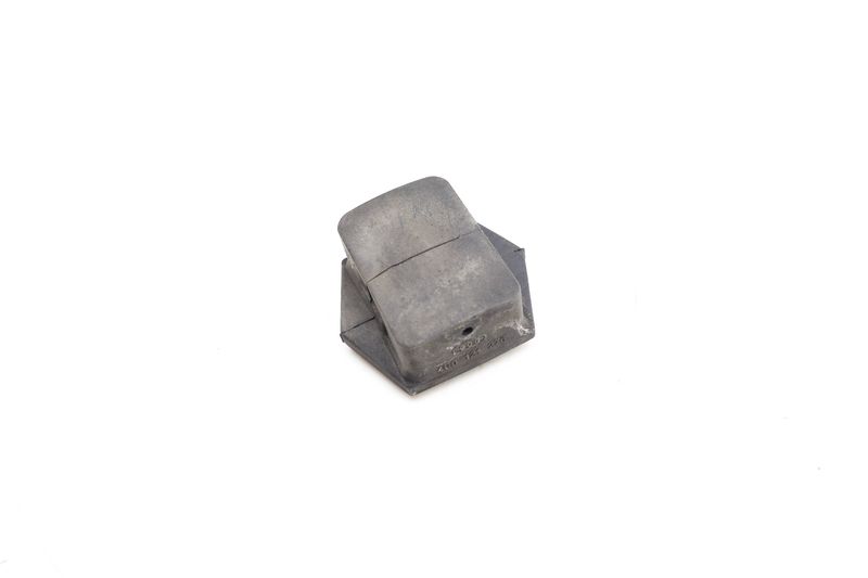 Upper Radiator Rubber Mount / Isolator 4E0121276 — Used (SKU 684320)