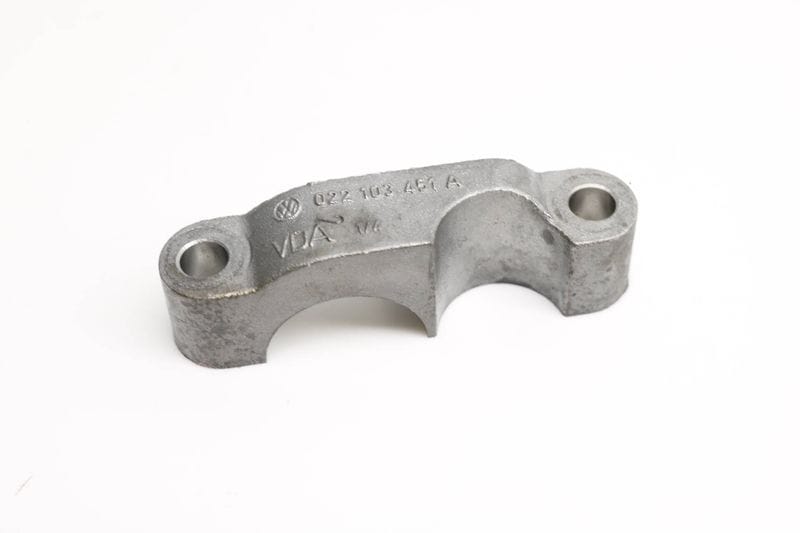 Cam / Camshaft Bearing Cap 022103451A — Used (SKU 350977)