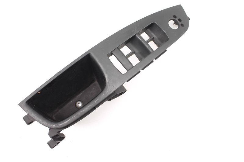 Door Panel Master Window Switch Trim / Bezel 4L1867171 — Used (SKU 251700)