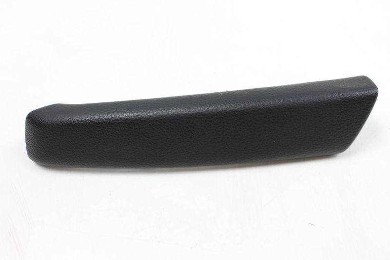 Interior Door Handle Trim 4L1867196 — Used (SKU 213610)