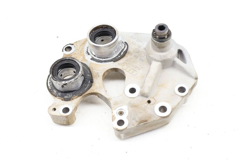 Engine Oil Pump / AC / Steering Gear / Drive Unit 079109361J — Used (SKU 652612)