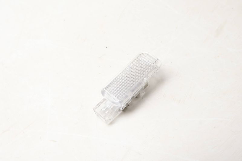 Interior Light 4B0947415 — Used (SKU 652274)