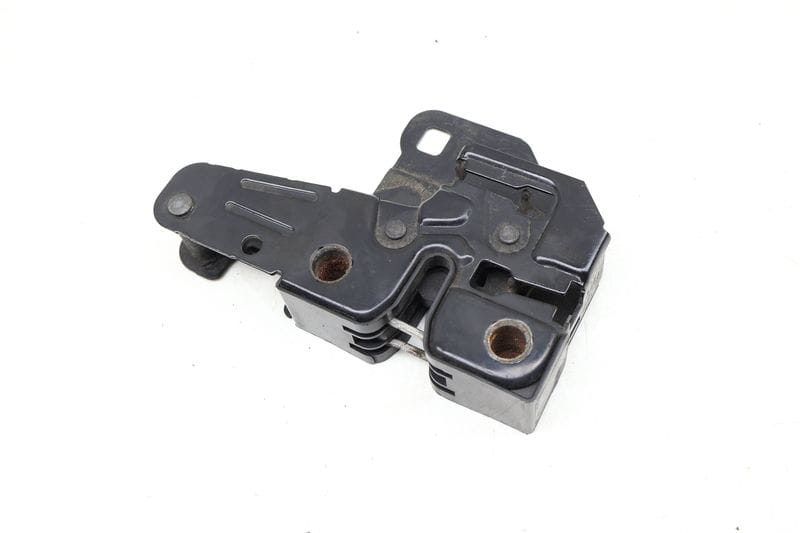 Lower Hood Latch / Lock 8E0823509D — Used (SKU 652500)