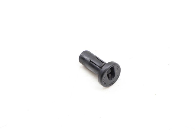 Radiator Mount Bolt / Pin 4B3121200 — Used (SKU 652442)