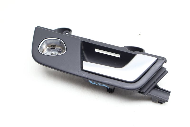 Interior Door Handle 8E0839020C — Used (SKU 652188)