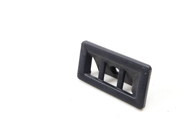 Footwell Air Vent Trim 8E0819276A — Used (SKU 652249)