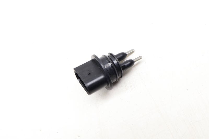 Windshield Washer Fluid Level Sensor 7M0919376 — Used (SKU 652447)