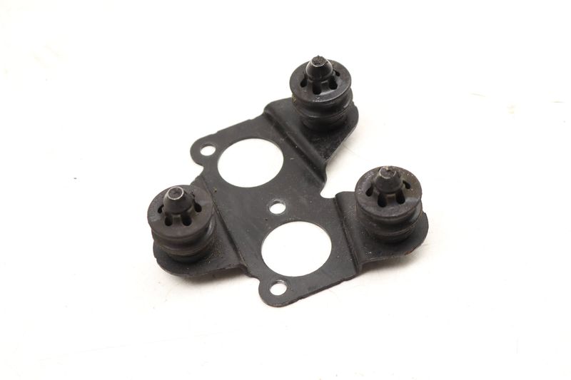 ABS Pump Mount Bracket 8J0614235 — Used (SKU 522756)