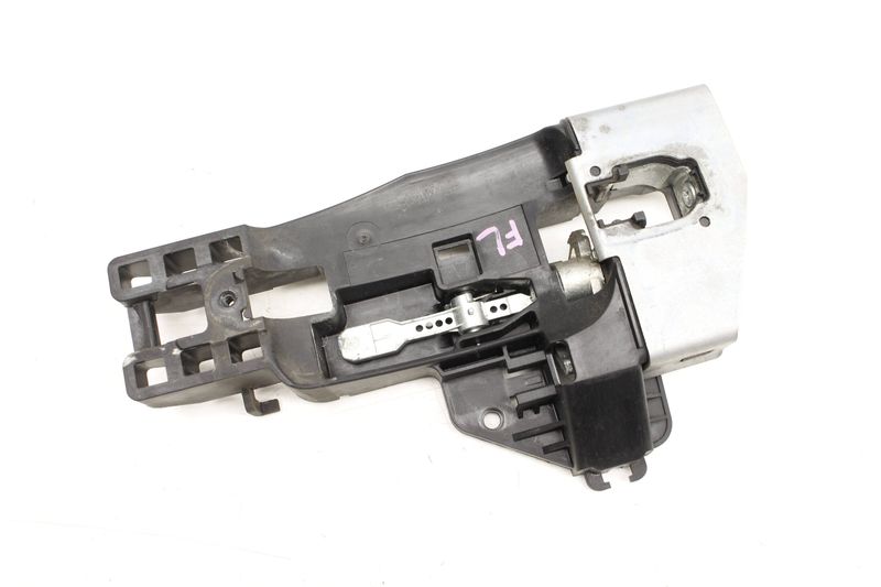 Exterior Door Handle Bracket 8J1837885 — Used (SKU 282355)