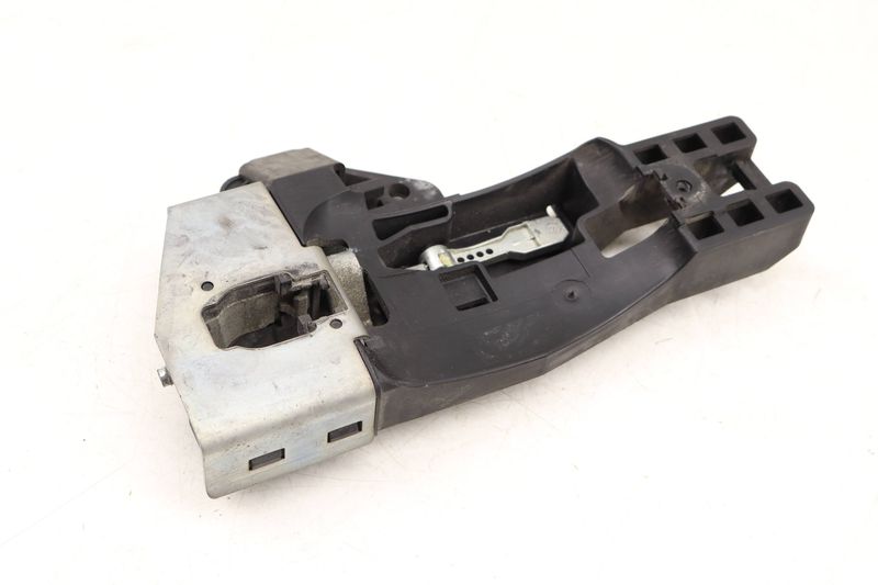 Exterior Door Handle Bracket 8J1837885 — Used (SKU 522602)