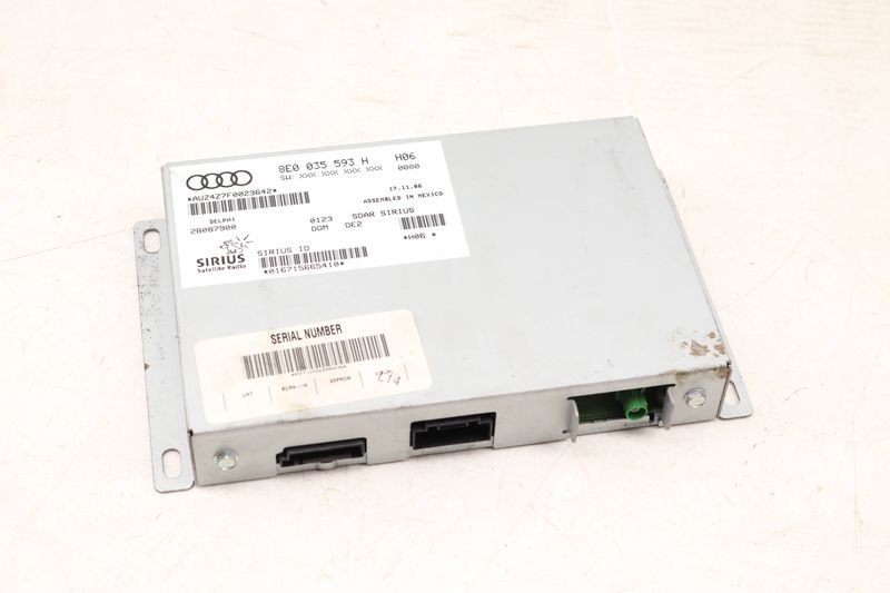 Sirius Satellite Radio Control Module 8E0035593H — Used (SKU 522669)