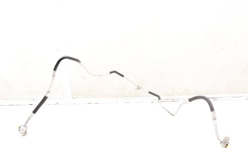 Upper Low Pressure AC Hose / Line / Pipe 8J0820743D — Used (SKU 619529)