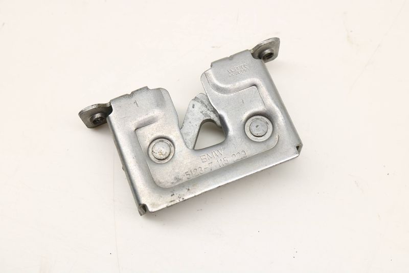 Hood Latch / Lock 51237115229 — Used (SKU 406064)