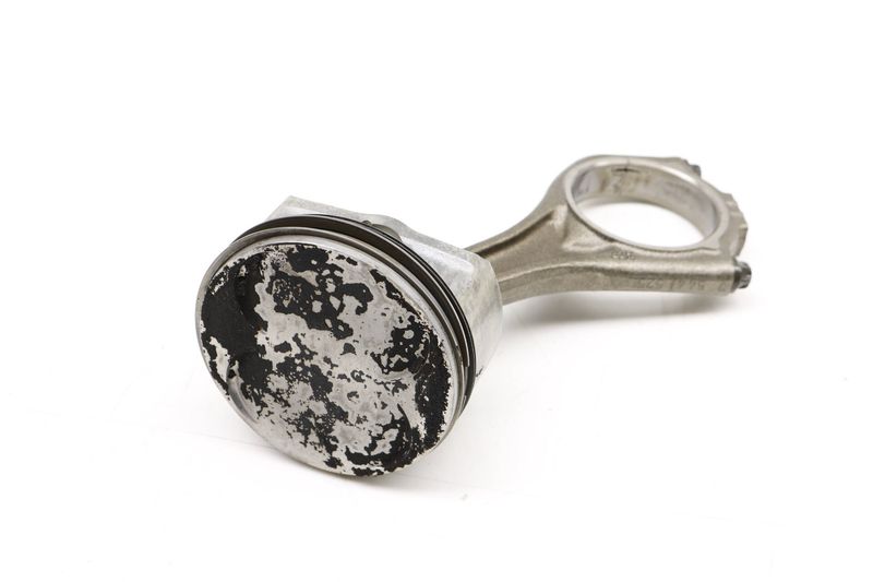 Piston w/ Connecting Rod 11257542292 — Used (SKU 333137)