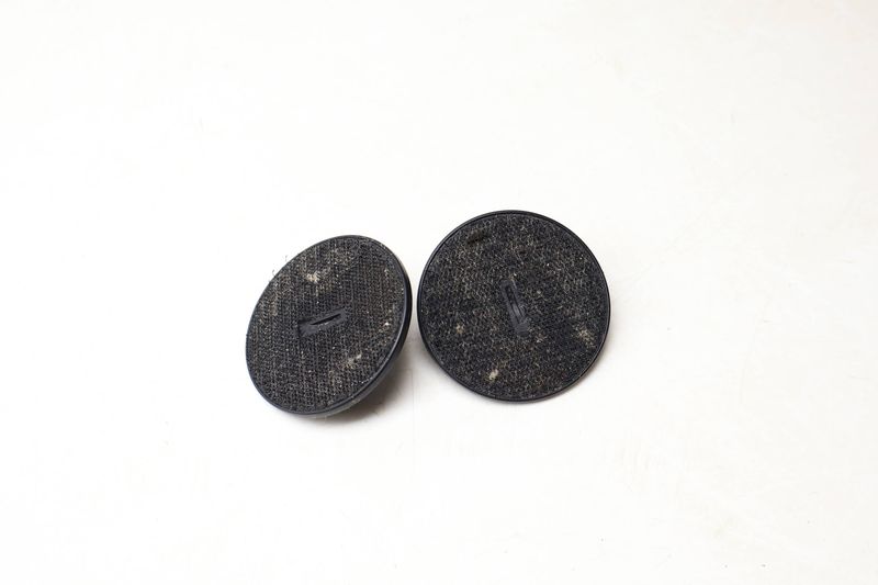 Carpet Floor Mat Fastener / Mount Set (2) 07149166609 — Used (SKU 704068)