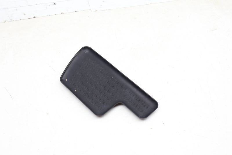 Center Console Storage Bin Insert 51163405552 — Used (SKU 704074)