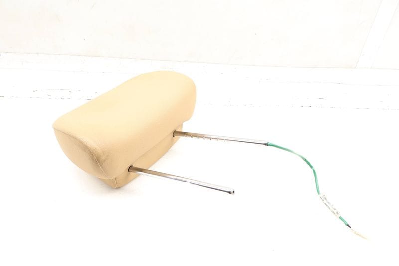 Headrest / Head Rest (LEATHER) 52103453910 — Used (SKU 704116)