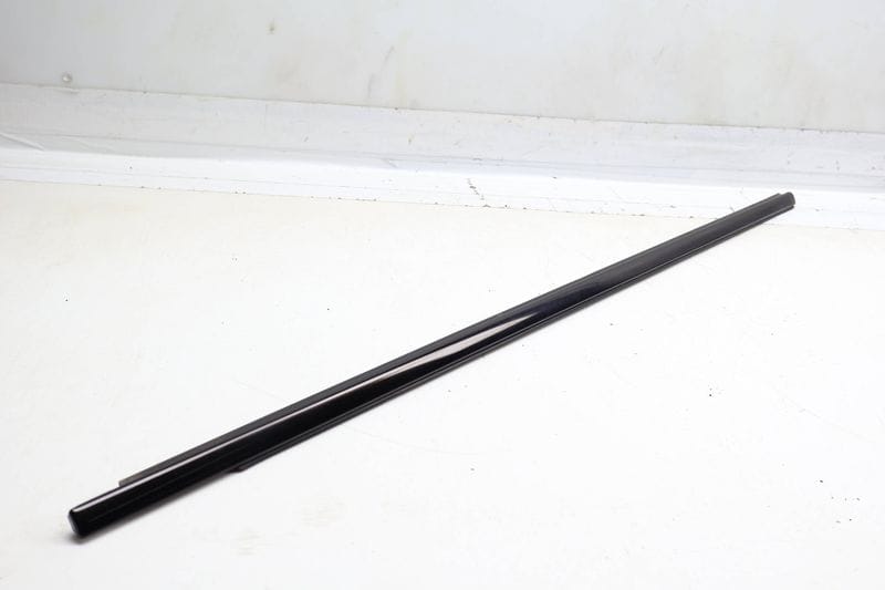 Exterior Door Window Slot Seal / Trim 51333402329 — Used (SKU 704347)