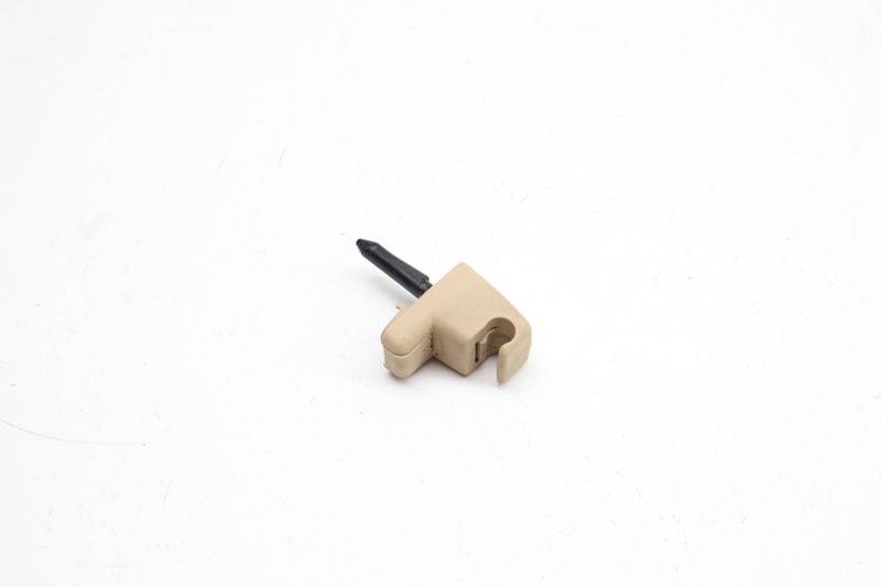 Sun Visor Clip / Bracket 51163404043 — Used (SKU 704035)