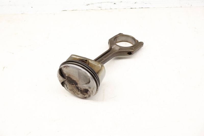 Piston w/ Connecting Rod 11257558528 — Used (SKU 704461)