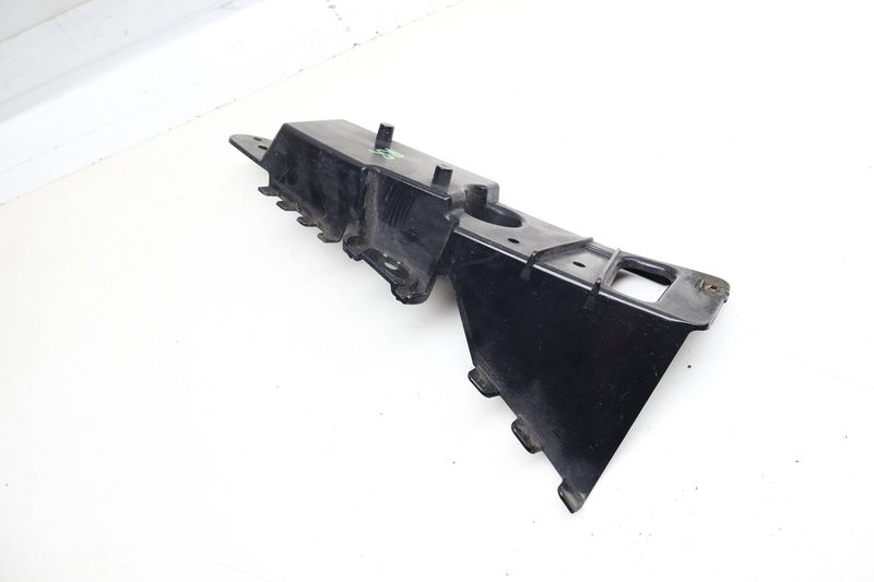 Bumper Mount Bracket 51123448678 — Used (SKU 704330)