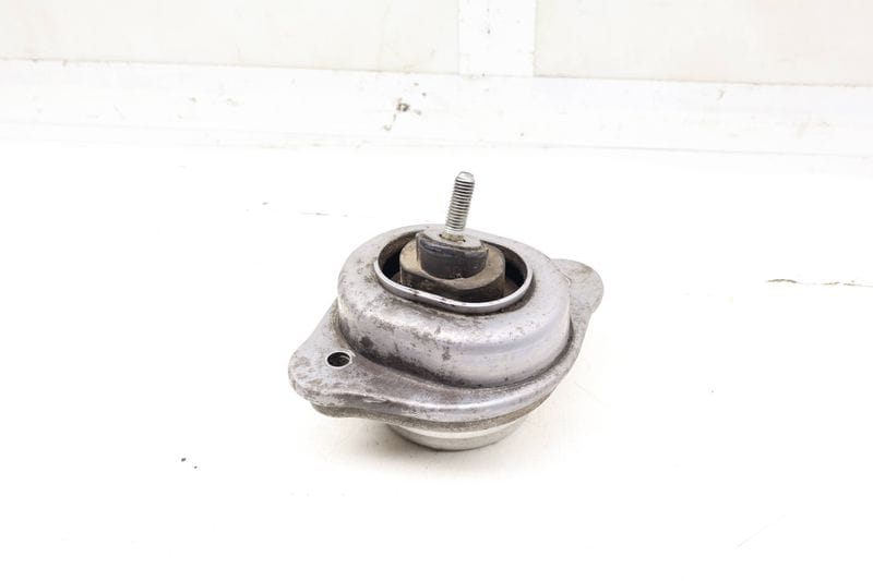 Engine / Motor Mount 22113400336 — Used (SKU 704337)