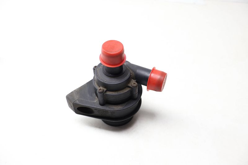 Auxiliary Coolant / Water Pump 06H965561 — Used (SKU 717321)