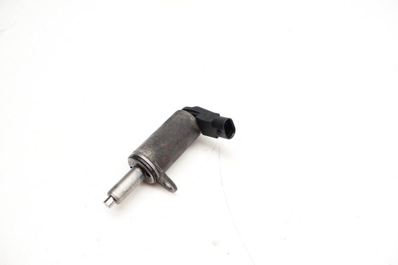 Cam / Camshaft N205 Valve Lift Solenoid 06H103697A — Used (SKU 717391)