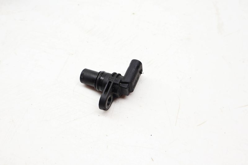 Cam / Camshaft Position Sensor 07L905163A — Used (SKU 717349)