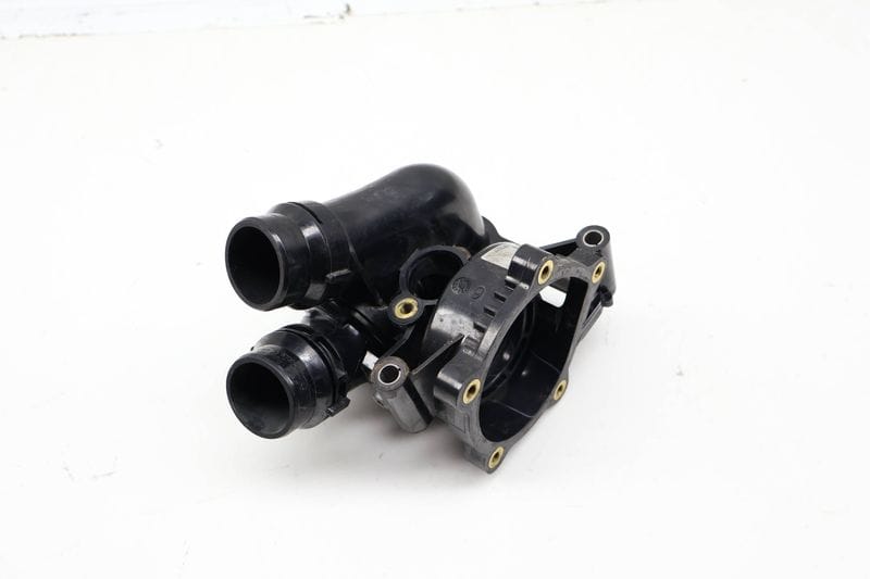 Coolant / Water Pump Housing 06H121026DD — Used (SKU 717264)