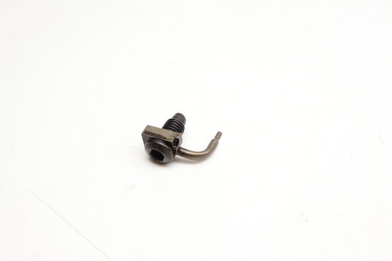 Engine Oil Spray Jet / Nozzle 06J103154B — Used (SKU 717385)