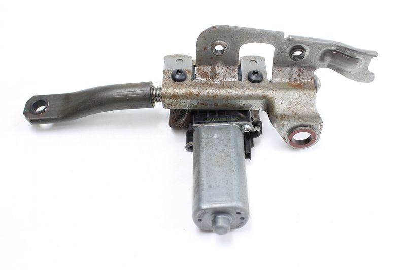 Rear Tilt Seat Motor w/ Transmission 8K0959111 — Used (SKU 216082)