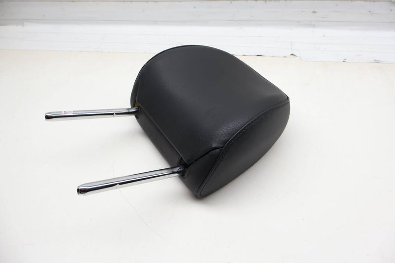Headrest / Head Rest 8K0881921B — Used (SKU 717035)